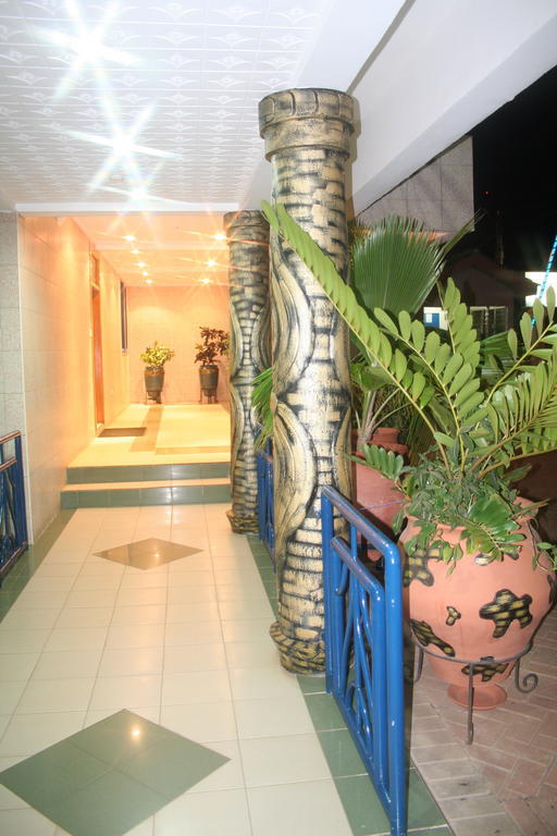 Ellking Hotel Accra Exterior photo